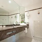 Parkhotel Altmuehltal 4*