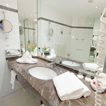 מלון Parkhotel Altmuehltal