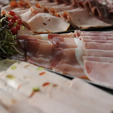 מלון Parkhotel Altmuehltal 4*