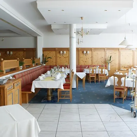 Parkhotel Altmuehltal מלון