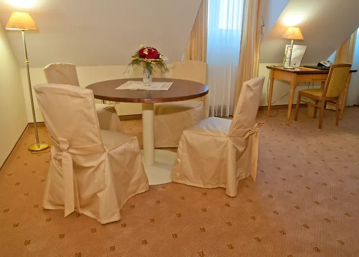 מלון Parkhotel Altmuehltal 4*