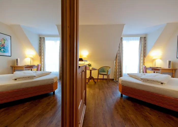 מלון Parkhotel Altmuehltal 4*