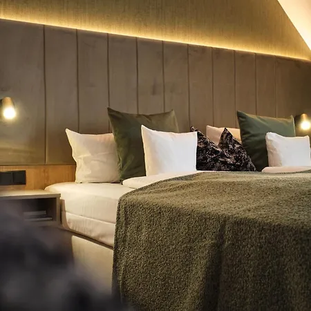 Parkhotel Altmuehltal 4*