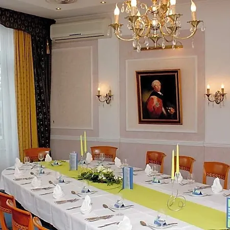 Parkhotel Altmuehltal מלון