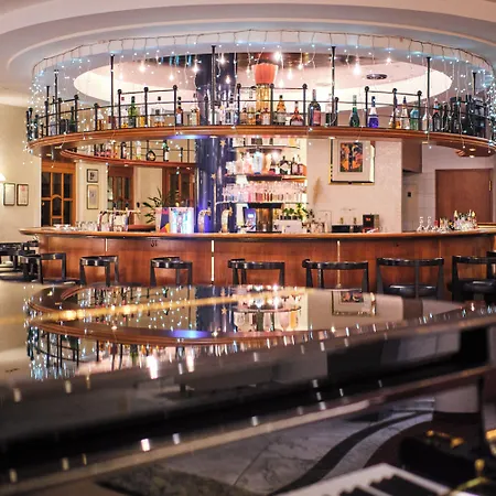 Parkhotel Altmuehltal 호텔 4*